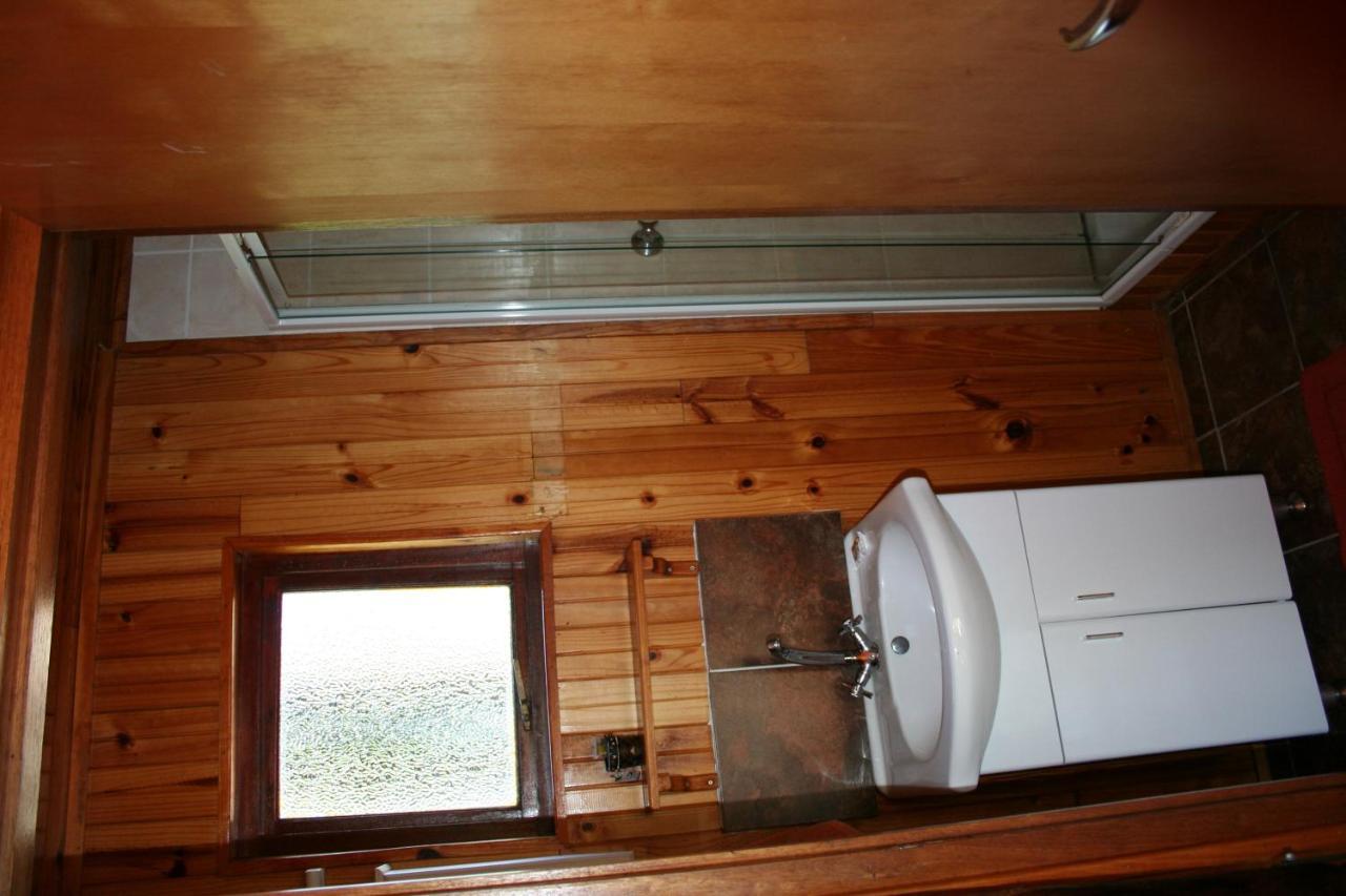 Mountain Breeze Log Cabins Stormsrivier Bagian luar foto