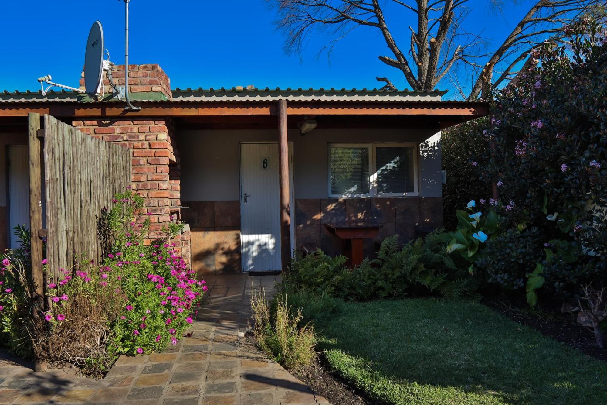 Mountain Breeze Log Cabins Stormsrivier Bagian luar foto
